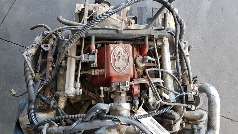 Immagine di MOTORE MASERATI BITURBO AM470 DEL 1987 COMPLETO