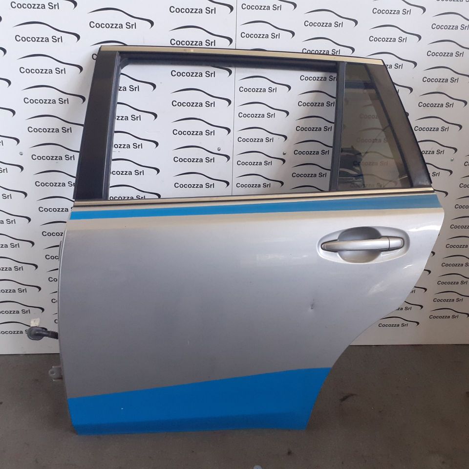 Immagine di Porta posteriore sinistra SUBARU Legacy station wagon