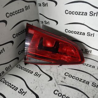 Visualizza i dettagli per Fanale posteriore interno sinistro VOLKSWAGEN GOLF  Immagine di Fanale posteriore interno sinistro VOLKSWAGEN GOLF