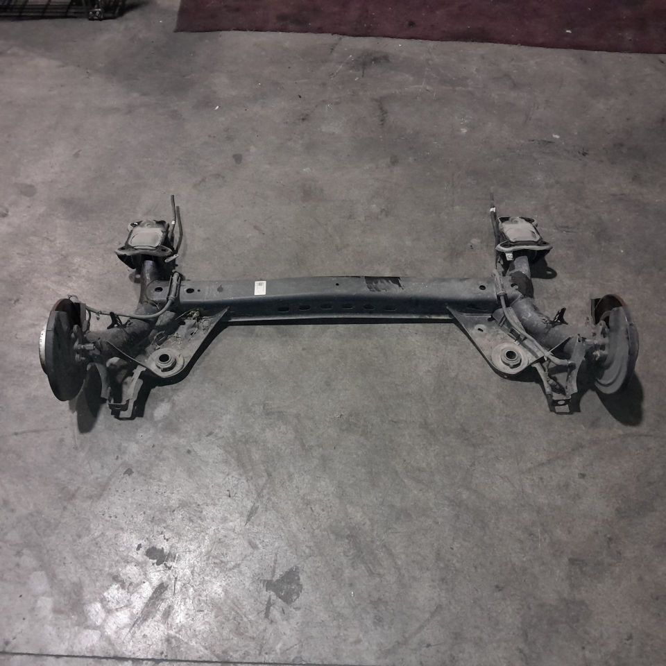 Bild von Ponte posteriore VOLKSWAGEN GOLF  1.4 TGI con ABS 