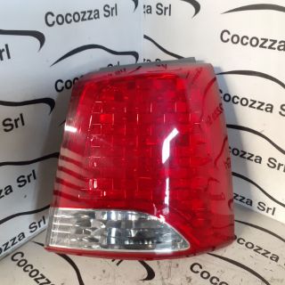 Visualizza i dettagli per FANALE posteriore destro KIA SORENTO 2° serie Immagine di FANALE posteriore destro KIA SORENTO 2° serie