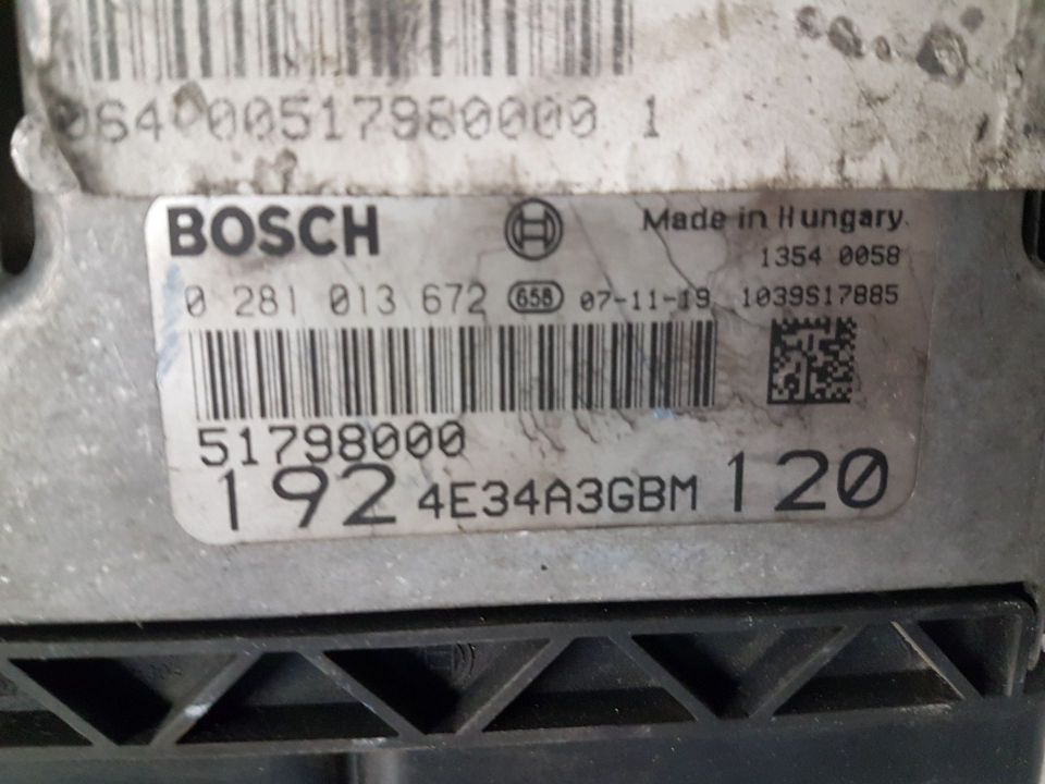 Immagine di Centralina Motore Fiat Stilo 1.9 jtd Bosch 0281013672