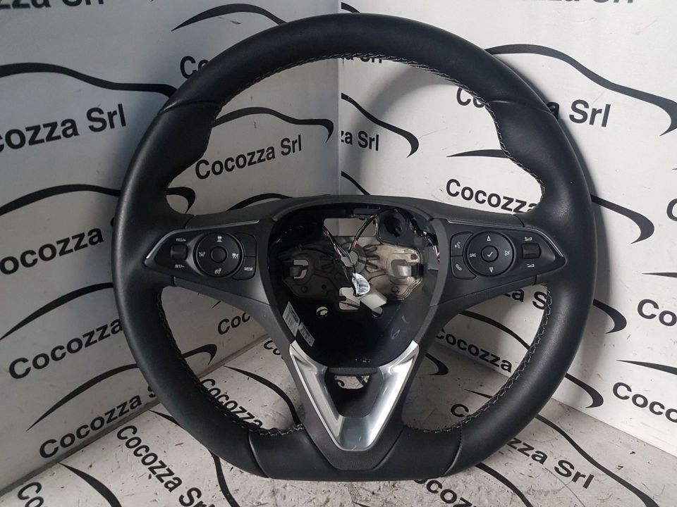 Immagine di Volante Opel Mokka E del 2023