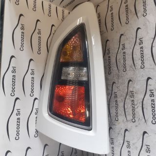 Visualizza i dettagli per FANALE POSTERIORE SINISTRO KIA SOUL Immagine di FANALE POSTERIORE SINISTRO KIA SOUL