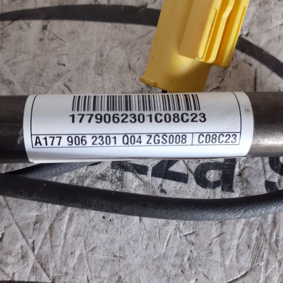 Immagine di AIRBAG COFANO ANTERIORE MERCEDES-BENZ Classe A (W177)(del 2023)