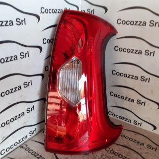 Visualizza i dettagli per FANALE POSTERIORE DESTRO FIAT PANDA Immagine di FANALE POSTERIORE DESTRO FIAT PANDA