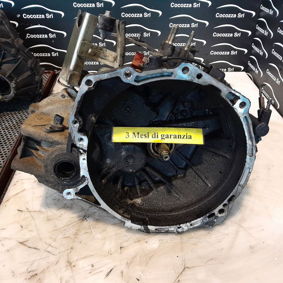 Immagine di CAMBIO MECCANICO KIA CARNIVAL 1a SERIE 2.9 16V  CRDI