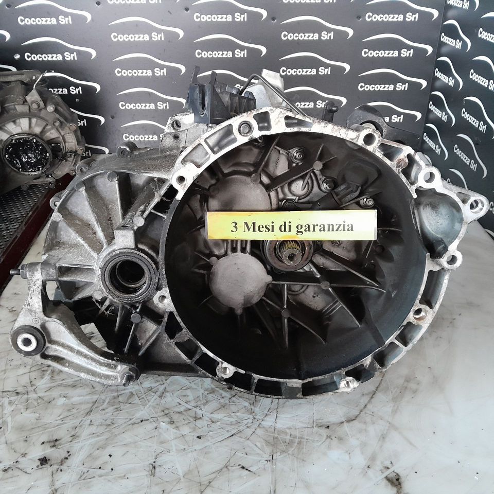 Immagine di CAMBIO MECCANICO VOLVO C30 2.0 D ,6 MARCE
