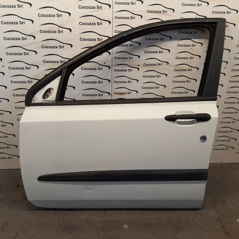 Immagine di PORTA ANTERIORE SINISTRA FIAT STILO SW