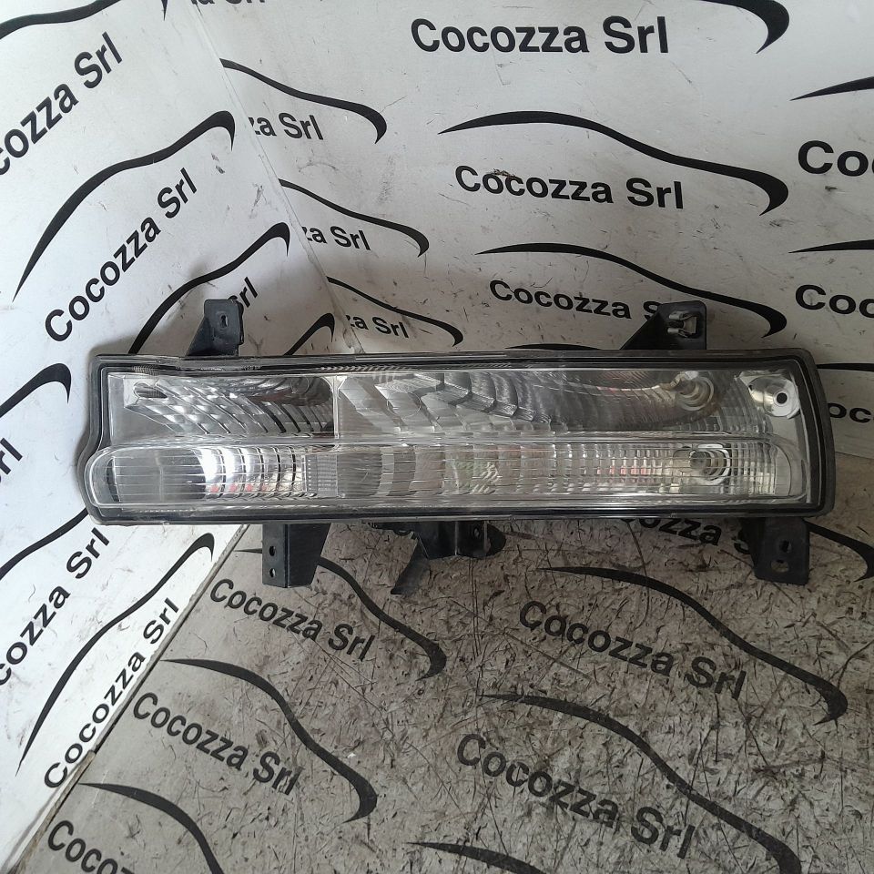Immagine di FANALINO ANTERIORE SINISTRO JEEP COMPASS