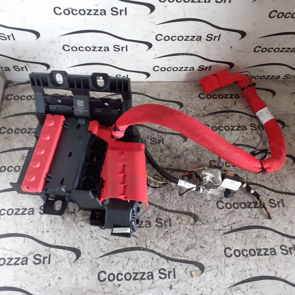 Immagine di Distributore batteria positivo BMW X4 (G02)