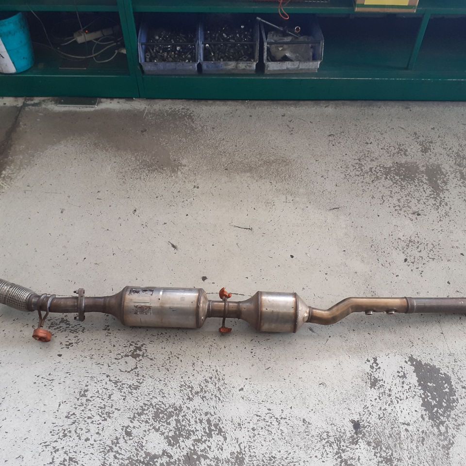 Immagine di Catalizzatore/FAP Ford Transit Furgone (TTS) - MK21-5K224-AA