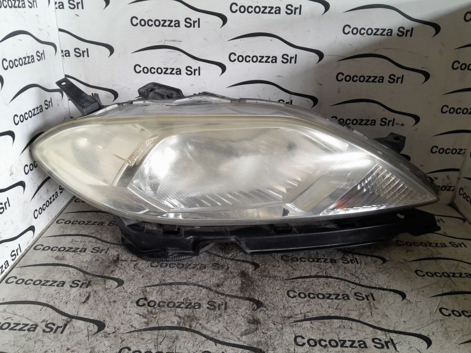 Immagine di FARO ANTERIORE DESTRO HONDA FR-V