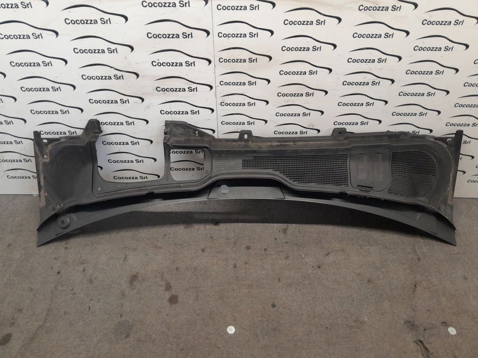 Immagine di GRIGLIA SOTTOPARABREZZA RANGE ROVER EVOQUE 2.0 TD4  GJ324105AA