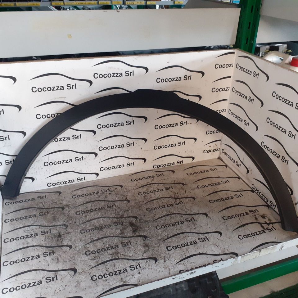 Immagine di Modanatura parafango anteriore destro Land Rover RANGE ROVER EVOQUE - BJ3216A074AC