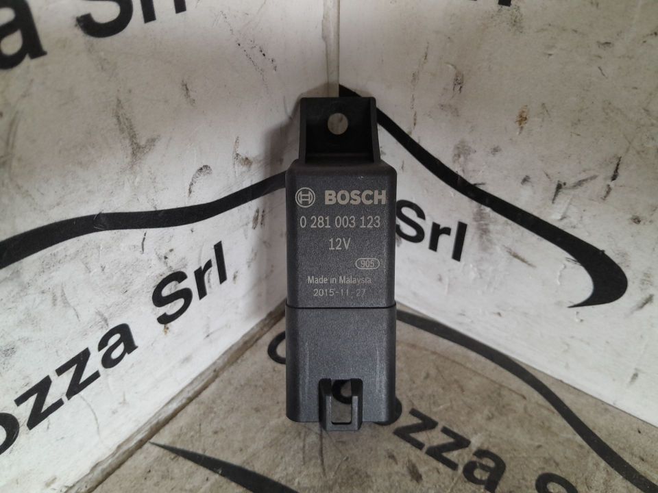 Immagine di CENTRALINA RELE' PRERISCALDAMENTO RANGE ROVER EVOQUE  FX23189E2AC   BOSCH 0281003123