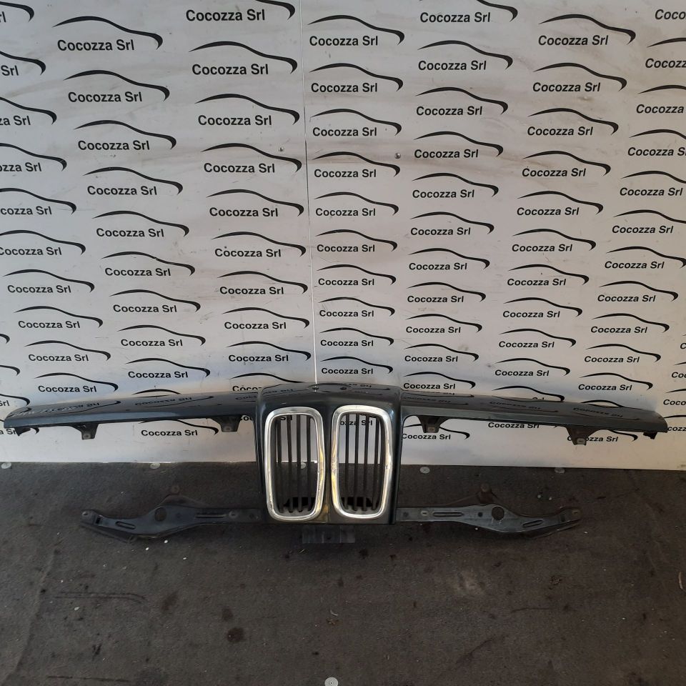 Immagine di Mascherina anteriore BMW 735 del 1980