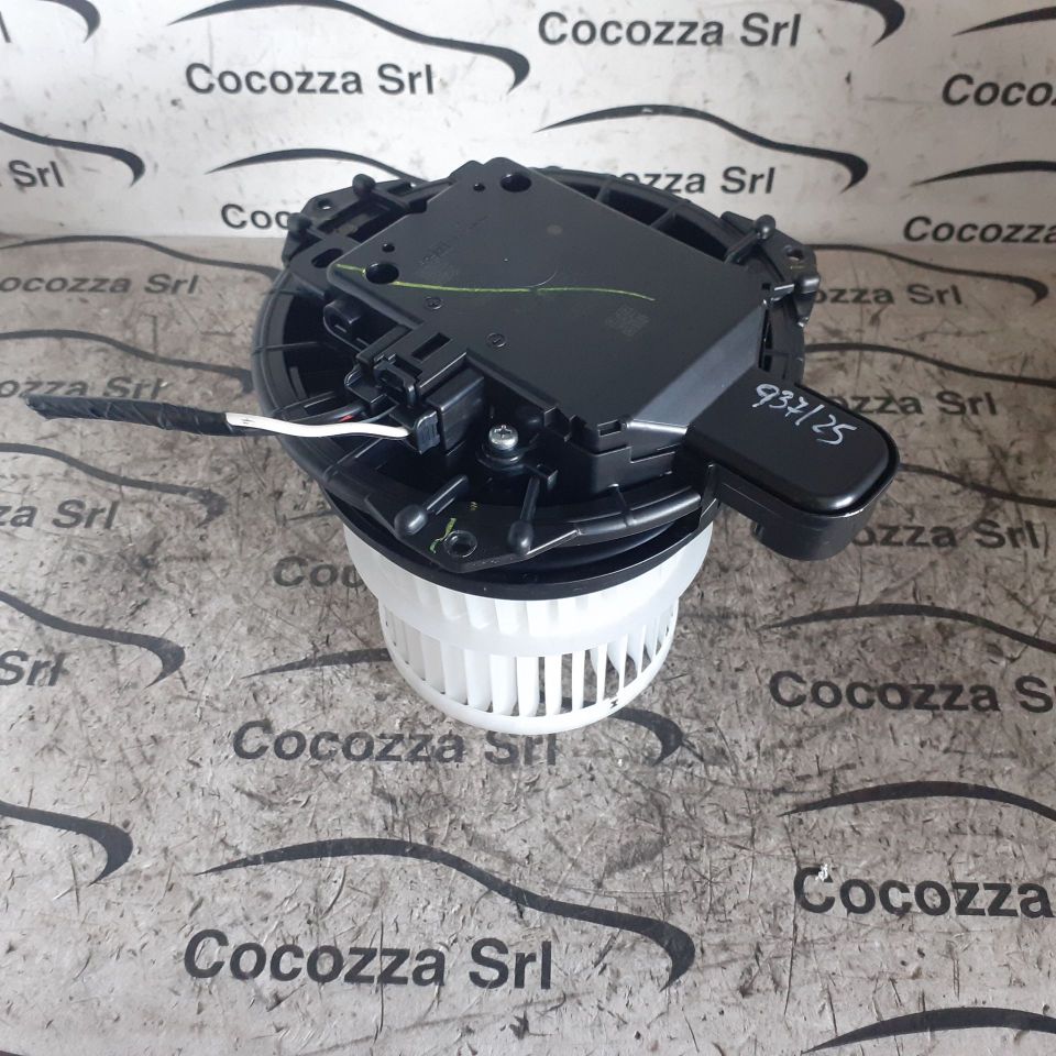 Immagine di VENTOLA RISCALDAMENTO TOYOTA C-HR (10/23>) - 8710302750 -