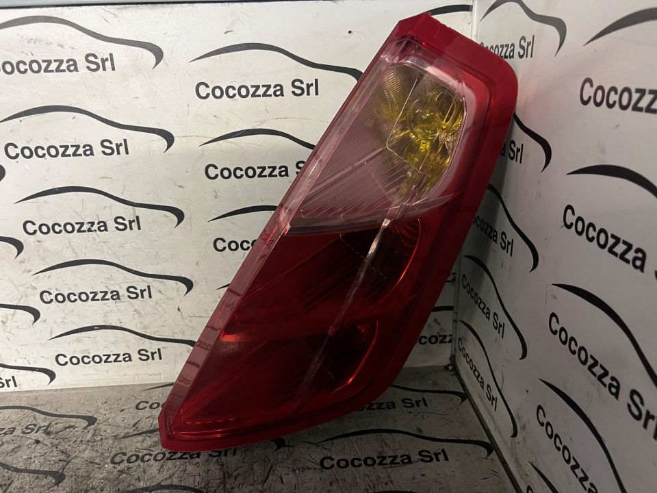 Immagine di FANALE POSTERIORE DESTRO FIAT GRANDE PUNTO (2Y)   27460202