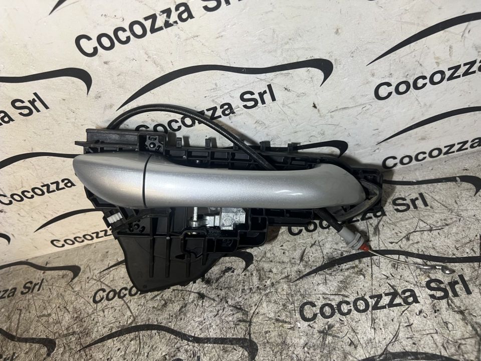 Immagine di MANIGLIA PORTA ANTERIORE DESTRA MERCEDES BENZ CLASSE M (W164)  A1647601834