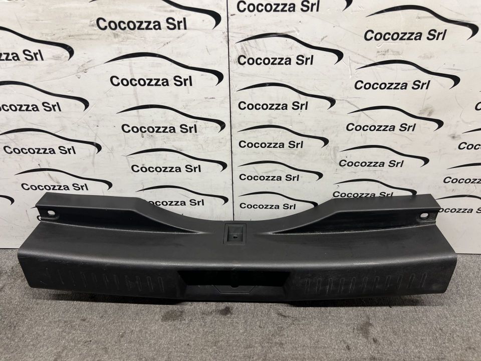 Immagine di RIVESTIMENTO INTERNO INFERIORE PORTELLO POSTERIORE DR 4.0 J685402390