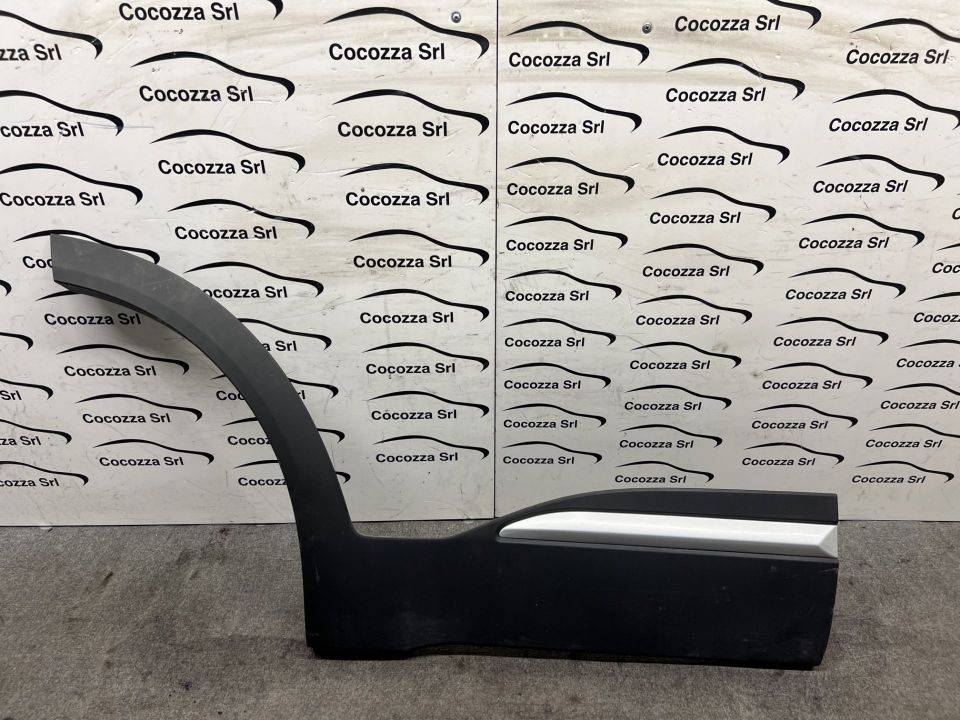 Immagine di MODANATURA PORTA POSTERIORE DESTRA DR 4.0 609001372AA