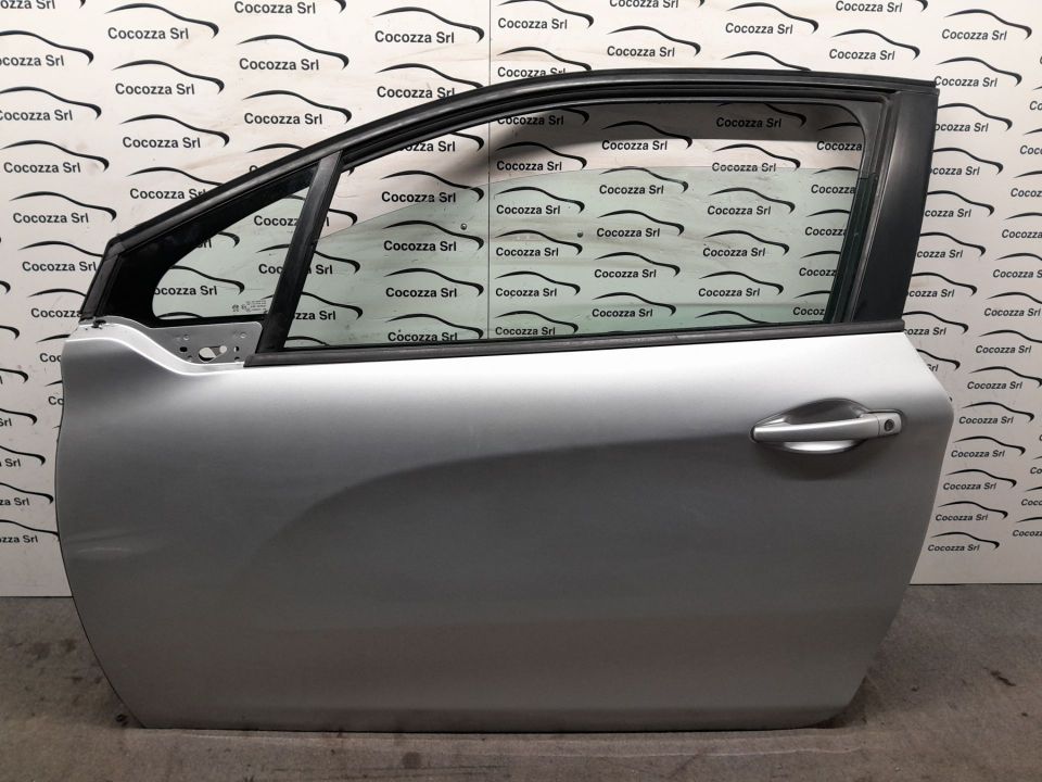Immagine di PORTA ANTERIORE SINISTRA PEUGEOT 208 , 3 PORTE